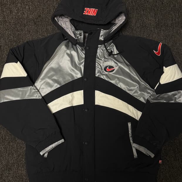 [L] 슈프림 x 나이키 후드 스포츠 자켓 실버 - 19SS