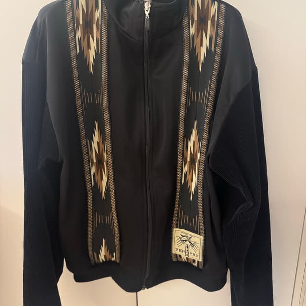 캐피탈스무스저지 