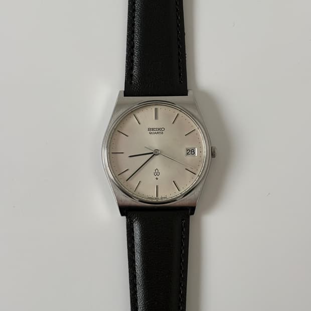 1980s Emblem Silver Quartz