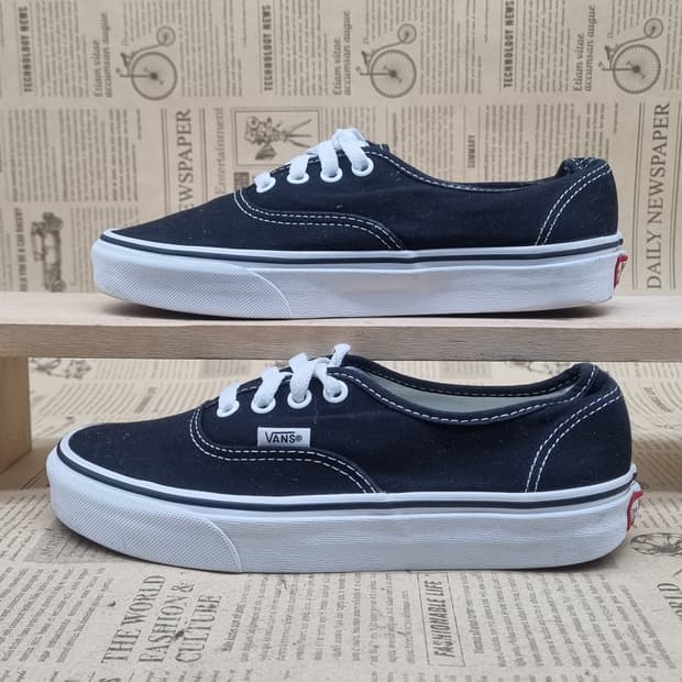 반스 어센틱 여성스니커즈230