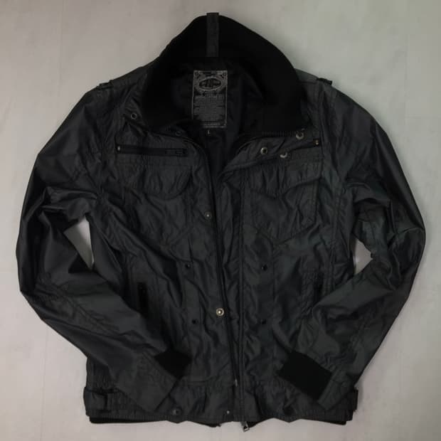 빈티지 아카이브 이중 칼라 멀티 포켓 유틸리티 재킷 