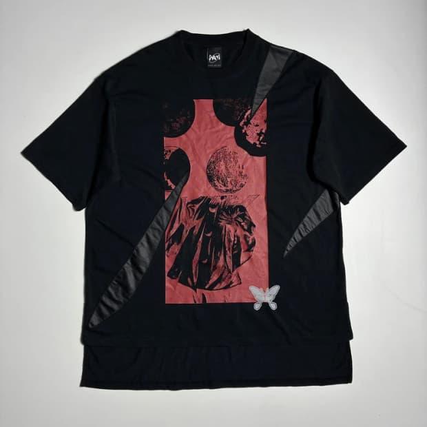 Perks and Mini 25ss 그래픽 컷아웃 반팔 티셔츠 R3057