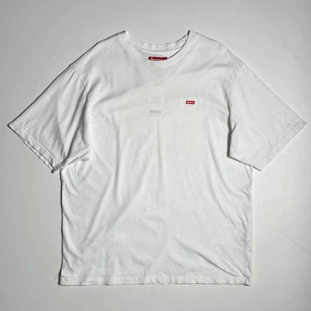 슈프림 스몰 레드 박스로고 화이트 코튼 반팔 티셔츠 R2681