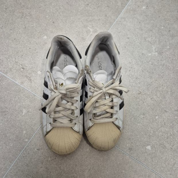 아디다스 슈퍼스타