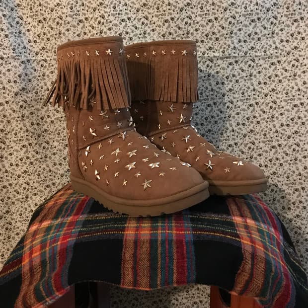 지미추 X 어그 스터드 부츠 BR