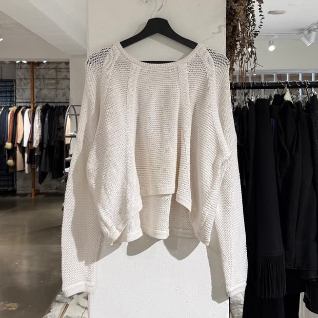 헬무트랭 화이트 플로브 크롭 니트 스웨터