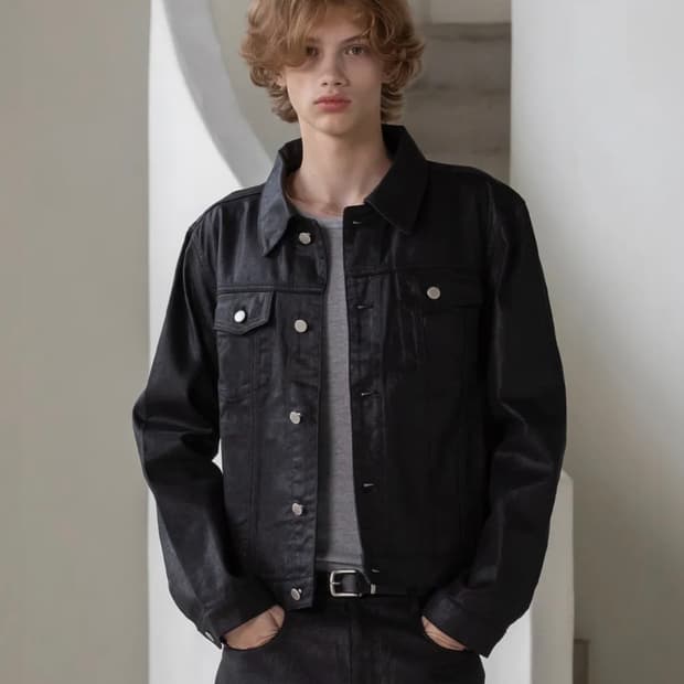 데꼬로소 코팅 데님 트러커자켓