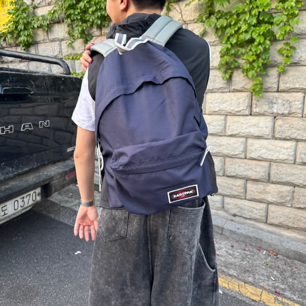 이스트팩 백팩 네이비