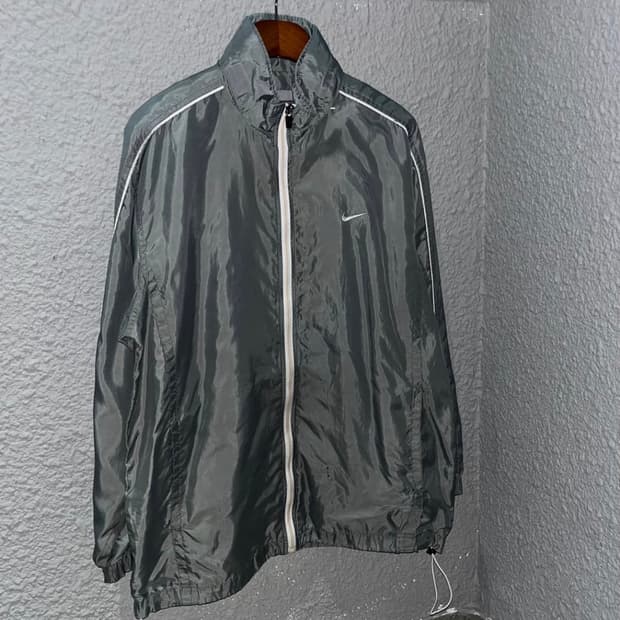나이키 바람막이 size:100