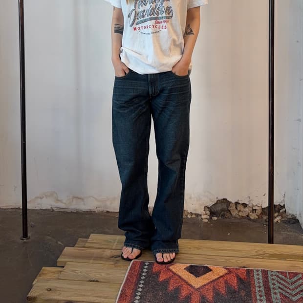 Levi’s 527 로우 부츠컷 데님 팬츠 