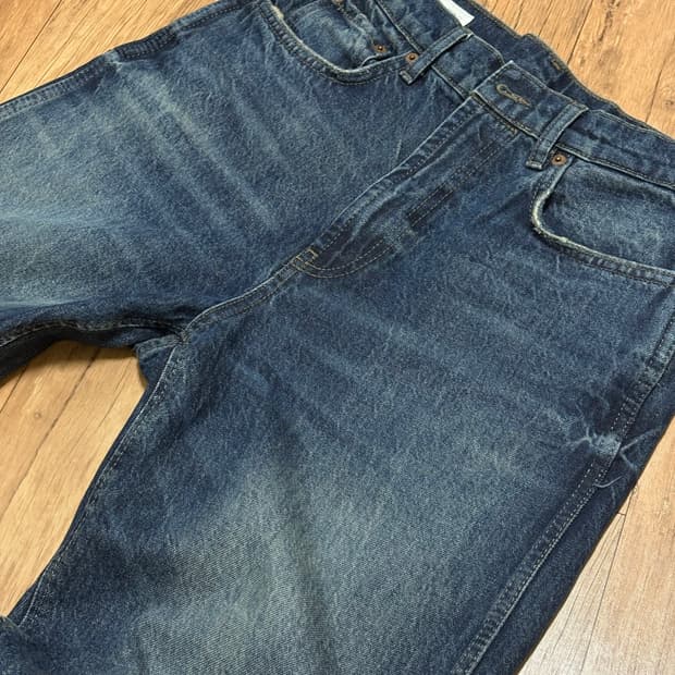 자라 디스트레스드 스트레이트 데님