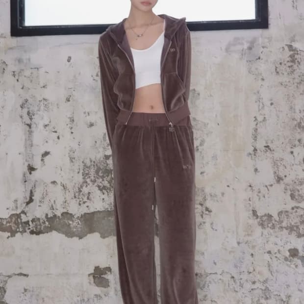 애즈온 코코 벨벳 벨루어 트레이닝 세트 셋업 후드집업 팬츠 브라운