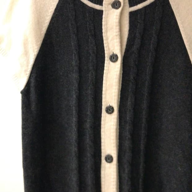 차콜 아이보리 니트