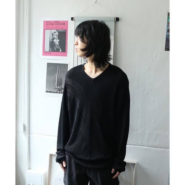 아르마니 익스체인지 블랙 브이넥 니트 탑