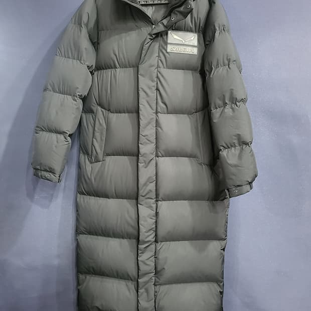 살레와 구스다운 롱패딩