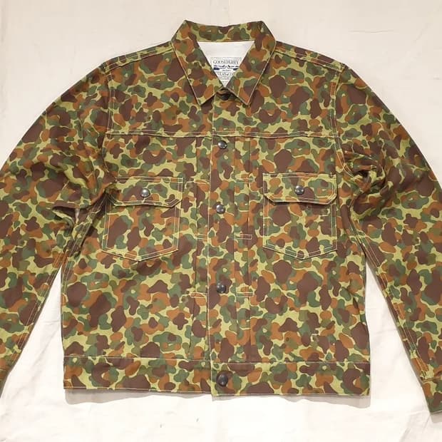 구즈베리레이 2세대 타입 덕 카모 자켓