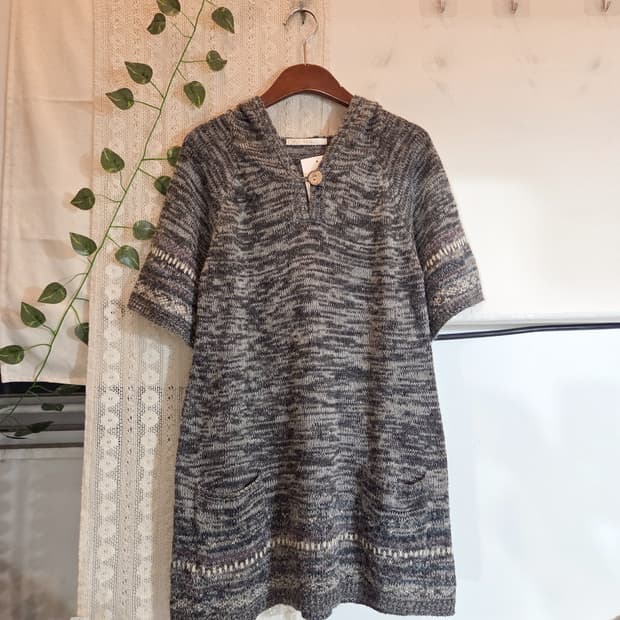 ikka 에스닉 반팔 후드 니트