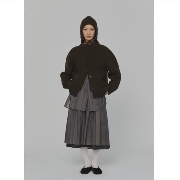 아모멘토 핸드니티드 가디건