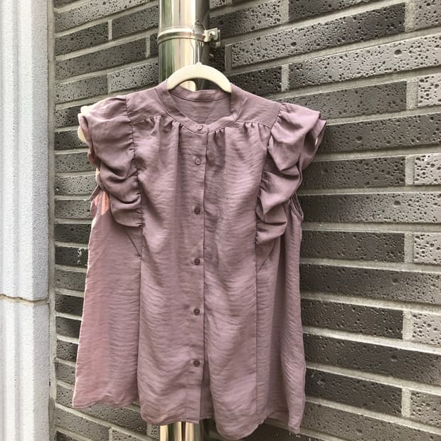 빈티지 모카로즈색 슬리브리스 블라우스