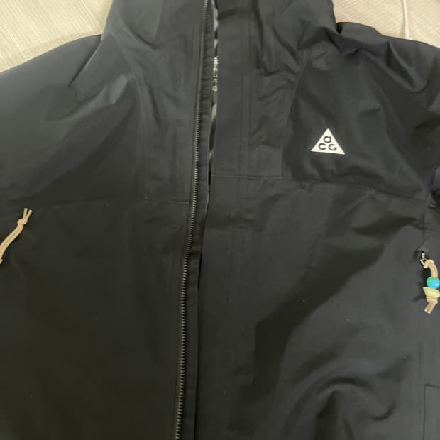 acg 케스케이드 바람막이