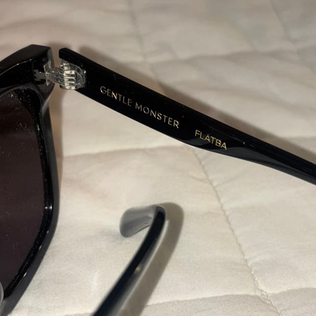 젠틀몬스터 플랫바 선글라스