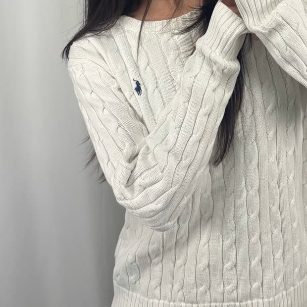 폴로 화이트 꽈배기 니트