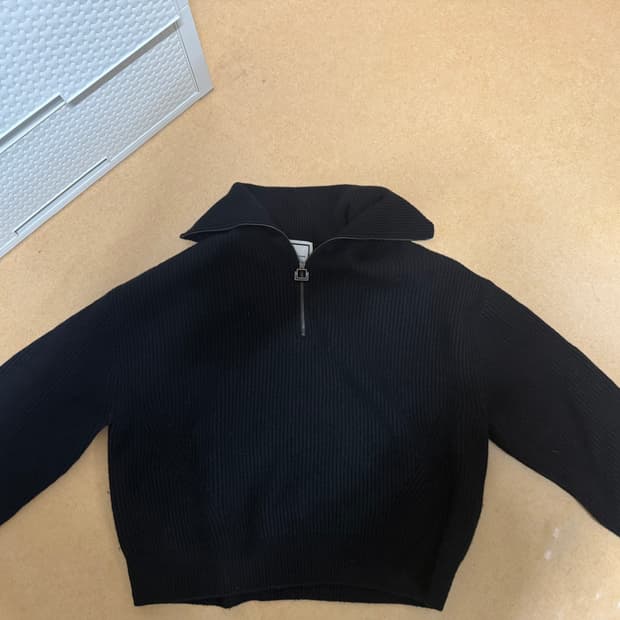 우영미 크롭 니트