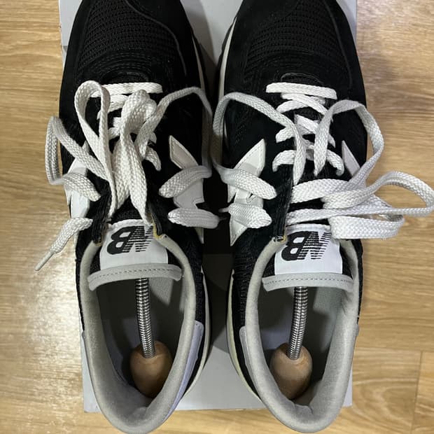 뉴발란스 990v1 블랙 260