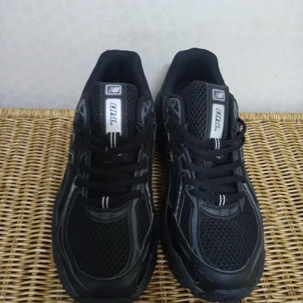 뉴발란스 740 블랙 새상품[270]