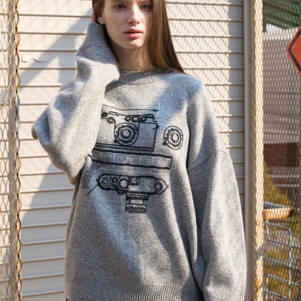 웨이비니스 카메라 니트