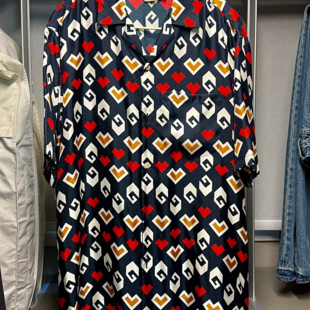 구찌 실크 캠프카라셔츠 새제품