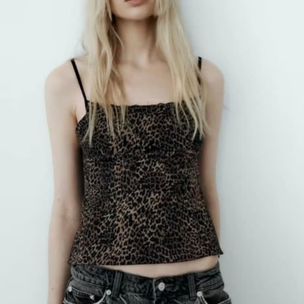 자라 레오파드 슬리브리스