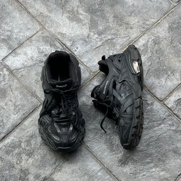 발렌시아가 트랙 2 스니커즈 사이즈 40