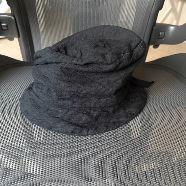 Forme d'expression bucket hat