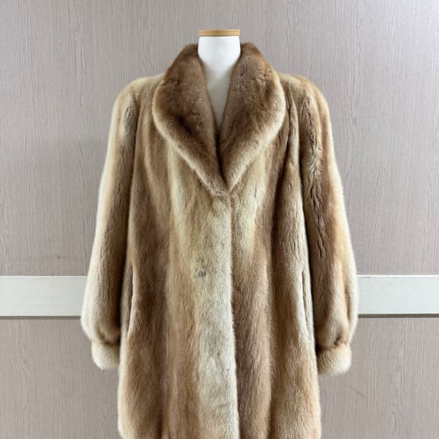 근화모피 투톤 밍크코트