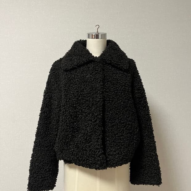 Liful minimal garments 뽀글 자켓