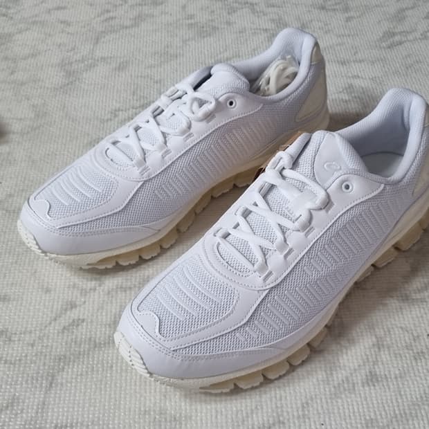 아식스 자운드 젤 퀀텀 360 amp 화이트 마시멜로 285