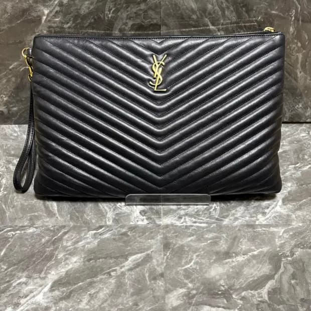 입생로랑 마틀라세 금장 라지 클러치백