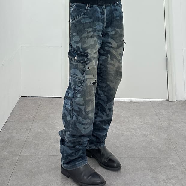 Z dragon camo denim cargo pants