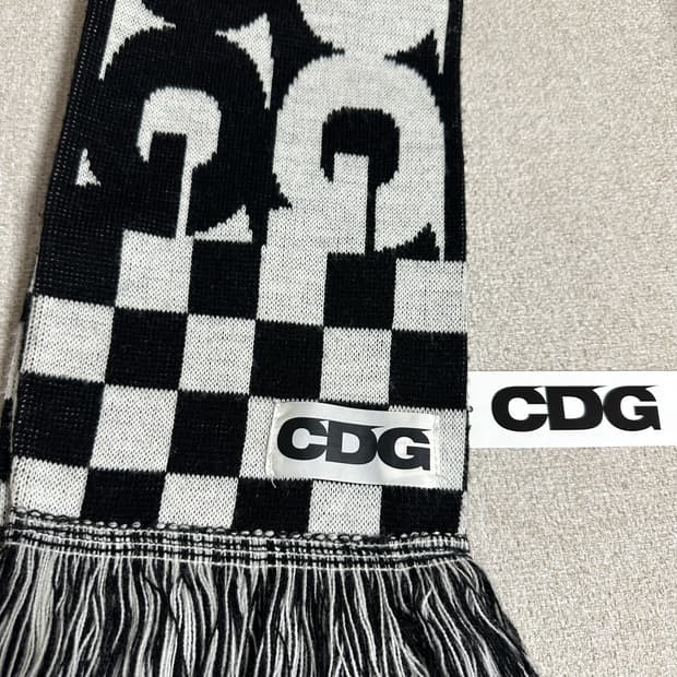 CDG 로고 체크 머플러 화이트 블랙