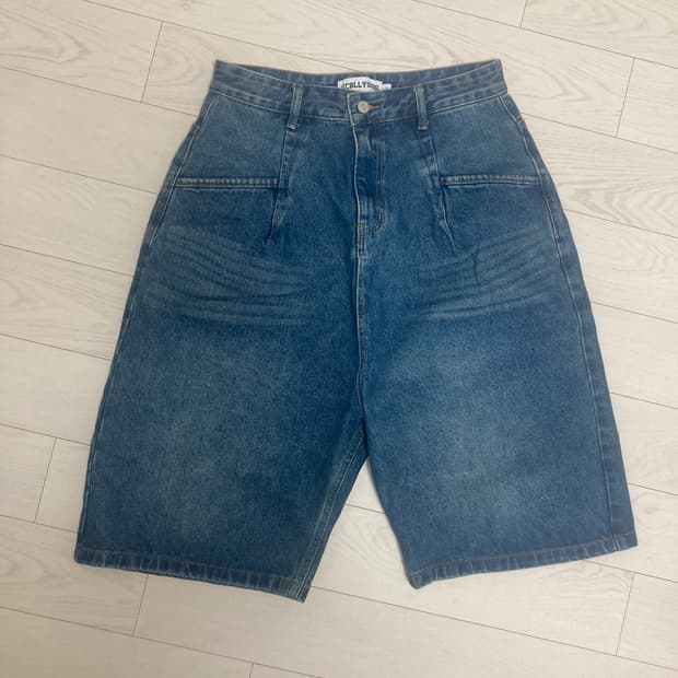 스켈리웩 빅 버뮤다 데님 쇼츠 (인디고) L