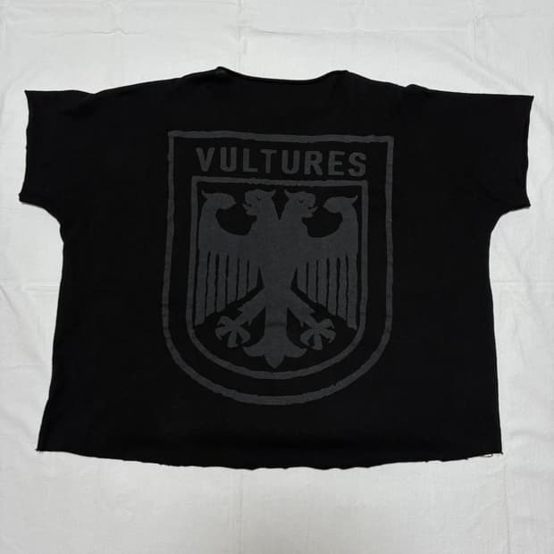  이지 벌쳐스 반팔 1size