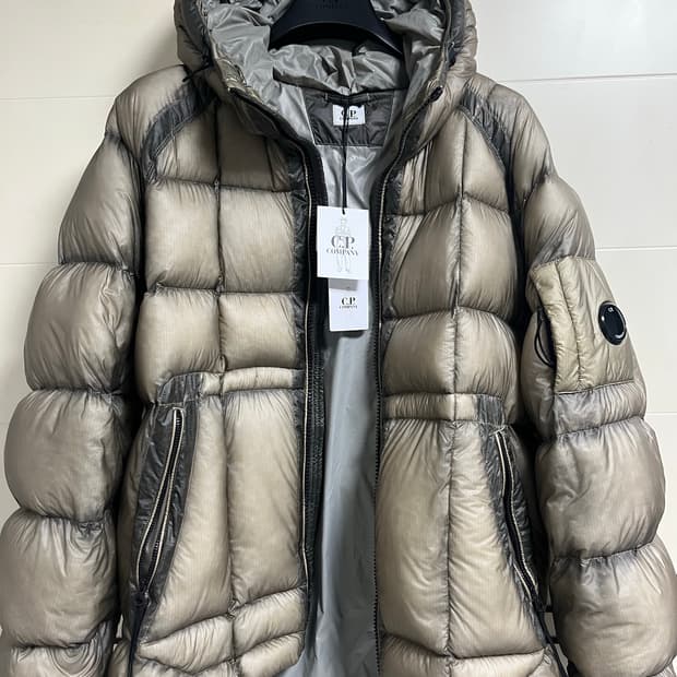 CP컴퍼니 디디쉘 빈티지 카키베이지 24FW