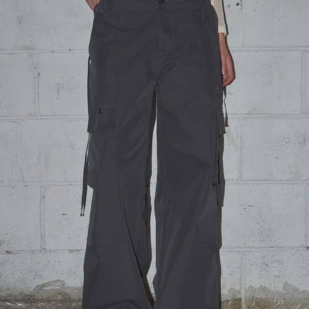 [새상품] [남녀공용] 레더리 플랩 카고 팬츠 다크 그레이 M