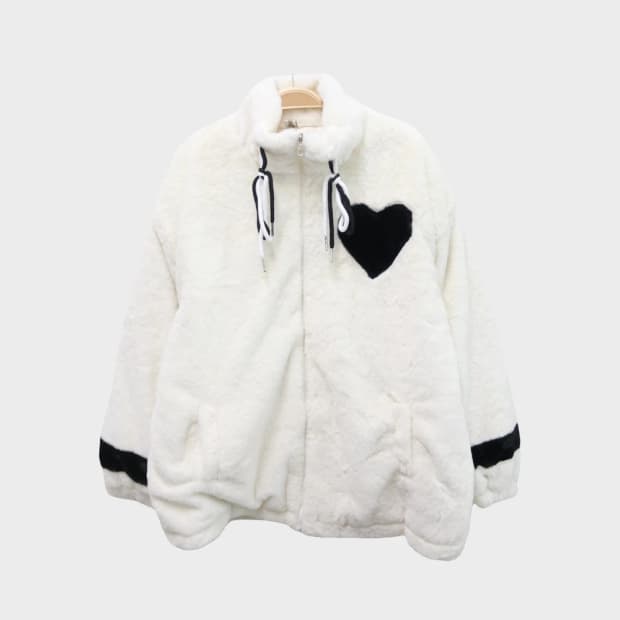 하트 포인트 히메갸루 화이트 퍼 집업 60663