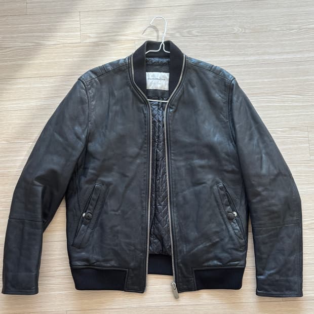 커스텀맬로우 레더봄버