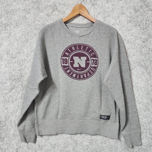 J189  [XL] 나이키 에슬레틱 맨투맨 티셔츠