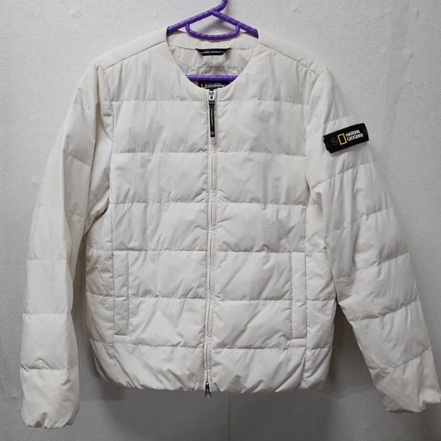 내셔널지오그래픽 아이보리  여성 경량패딩 S 90