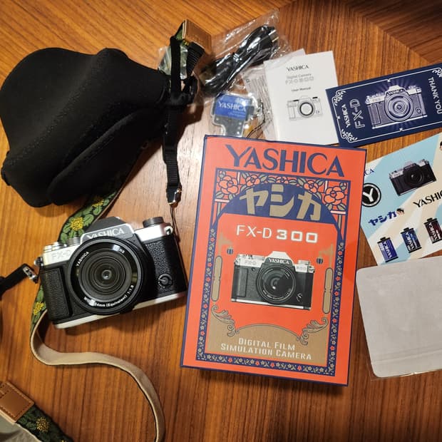 야시카 필름 시뮬레이션 카메라 YASHICA FX-D 300