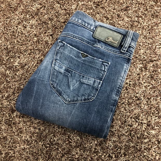 디젤 Livy 워싱 슬림핏 스니키진 데님 팬츠